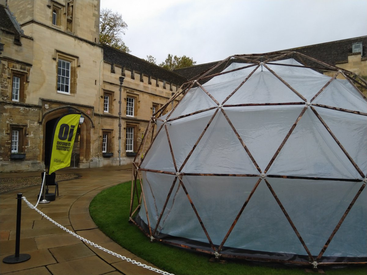 Experience @PinskyMichael Pollution Pods @StJohnsOx and the air quality of 5 global cities. Until 5 November! @bota_maria @ExperienceOx @oxfculturalprog @EnvHumsOxford @OxUniEarthSci @oxfordgeography @TORCHOxford oxfordculturalprogramme.org.uk/event/pollutio…