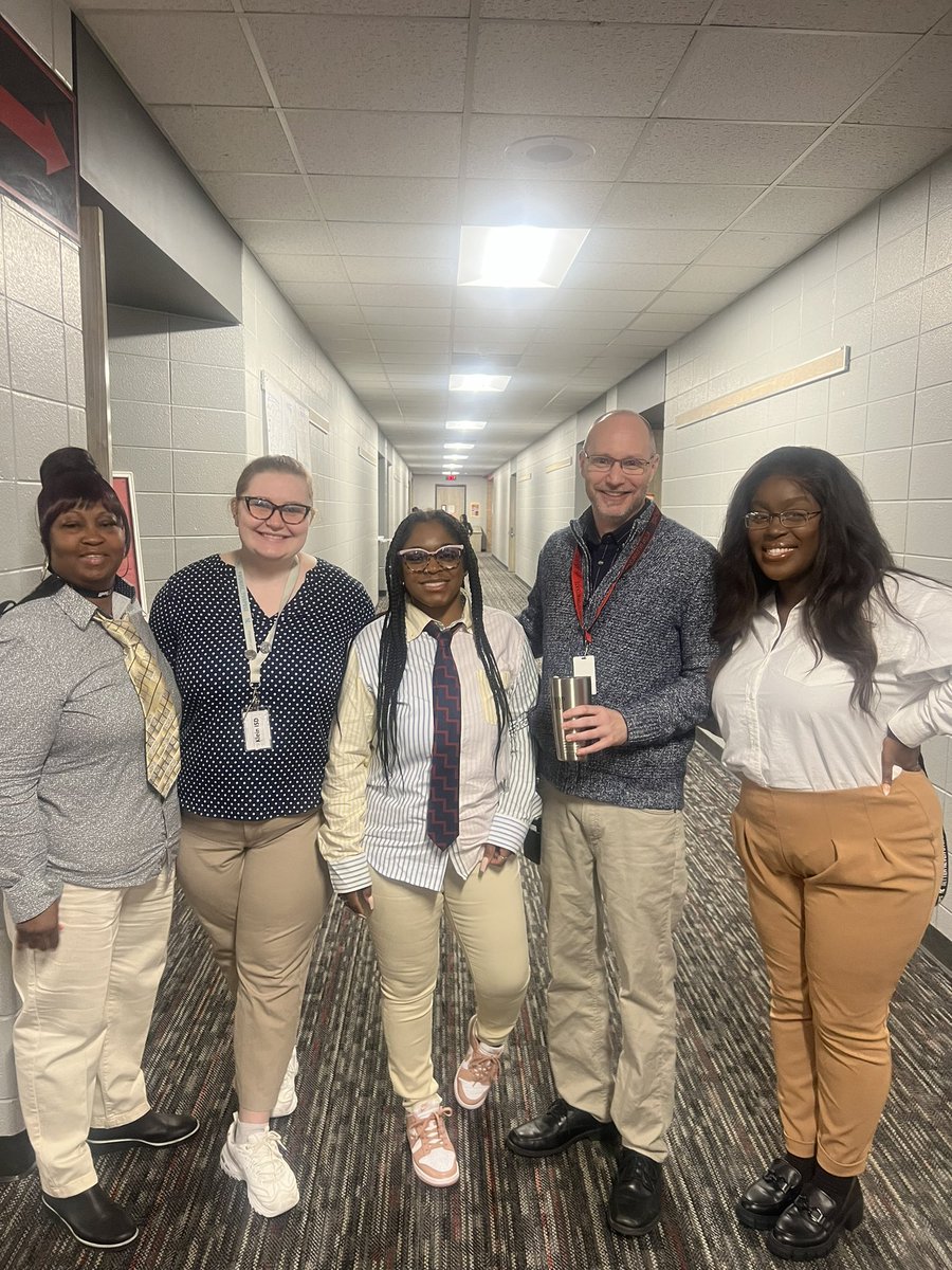 My ELA peeps are ending Principal’s Appreciation Month with our “Dress Like Woolley” Day!  I think we nailed it! ❤️🖤❤️🖤 <a href="/KleinIntKISD/">Klein Intermediate</a>