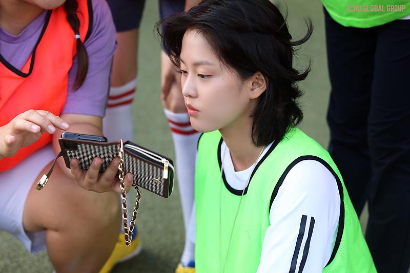 yeonderfulee tweet picture