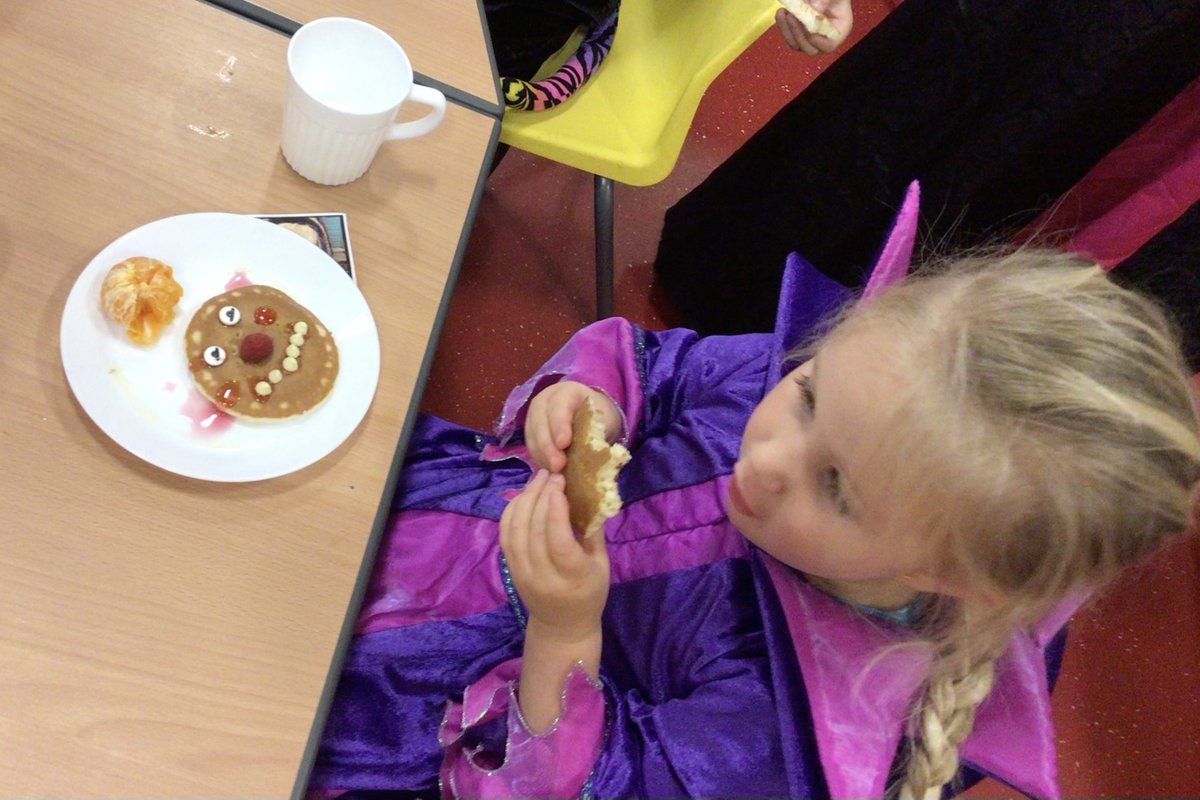 WoodlandsPrim1's tweet photo. Itβs has been a very spooky day at nursery today!
From creating funny, spooky food for snacks, party games, songs and rhymes to a visit from @Bookbug_SBT
It has definitely been a fun day.
Happy Halloween everyone ππ»π§π¦#earlyyears #bookbug #carnoustielibrary #literacy https://t.co/fGwBPzvkFW