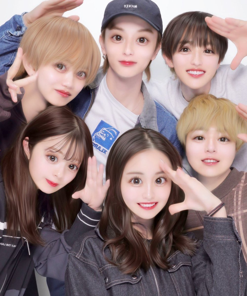 0208_31's tweet photo. 学校を卒業した時みたいな感じがしてるのは俺だけかな笑
高校卒業してからこんなに制服着るとは思ってなかったし、こんなに素敵なメンバー・スタッフさんに会えるとは思ってなかったな〜
CulTVに出てくれたクリエイターの皆んなにも感謝しかないです🙇
俺も色々頑張ろーと！
#cultv https://t.co/lqBfuX9qqP