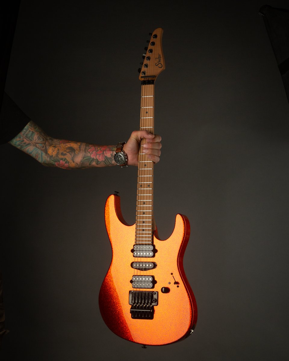 SuhrCustom's tweet photo. Happy Halloween!!!!!👻 🎃 👻 🎃 

Custom Modern built for Eddie’s Guitars!

Instrument Specifications:
Serial Number: 73522
Model: Modern
Finish: Custom Color 
Pickups: Aldrich Neck, ML Standard Middle, Aldrich Bridge
Wood: Alder
Neck: Roasted Maple https://t.co/y0vfWfoP0a