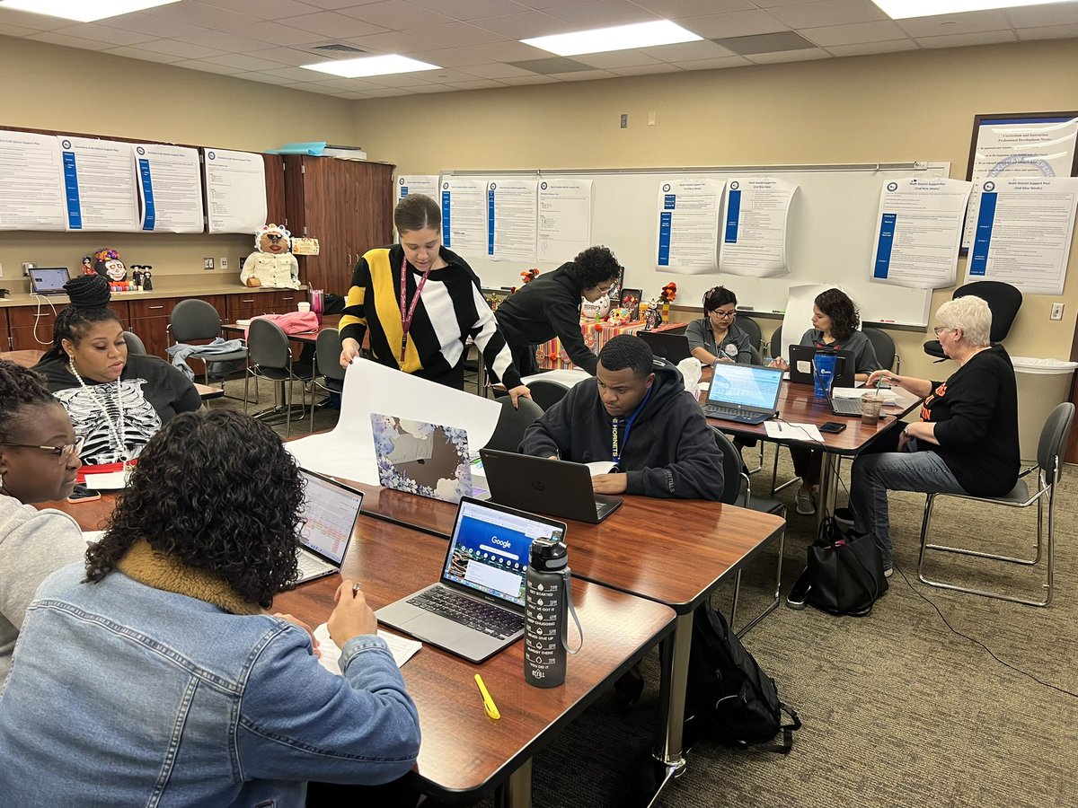 ScienceWeiss21's tweet photo. Middle School Science Academies are underway, preparing for the new Science TEKS being implemented in the 24-25 year! Collaboration across campuses is ensuring best strategies for students DOING science, not just learning! @CvisdT @playcirvin @AliceJohnsonJrH @AguirreJrHigh https://t.co/i2K5vbhMHb