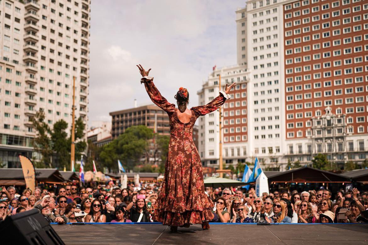 📰 La @ComunidadMadrid consolidará la celebración de #Hispanidad2024 con un evento más ambicioso en actividades, artistas y países invitados: c.madrid/ngfp8 

🎉 Porque todos los acentos caben en Madrid. 

 #PresupuestosCMadrid2024