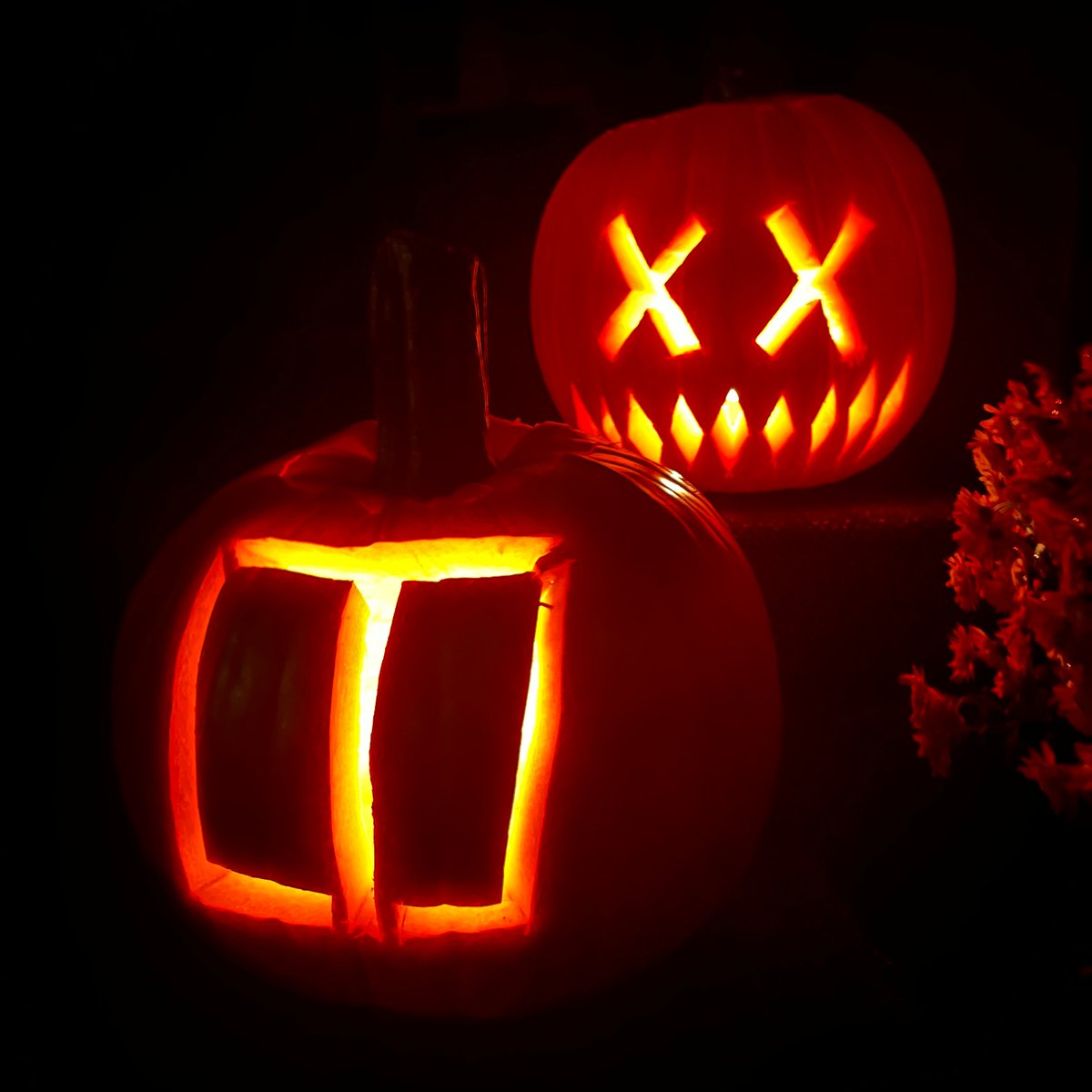 This pumpkin looks eerily similar to thermal imaging of an uninsulated rough-opening. Scary! 😰🎃
Happy Halloween!
#thermalbuck #thermalbridging #thermalimaging #buildingenvelope #halloween #jackolantern