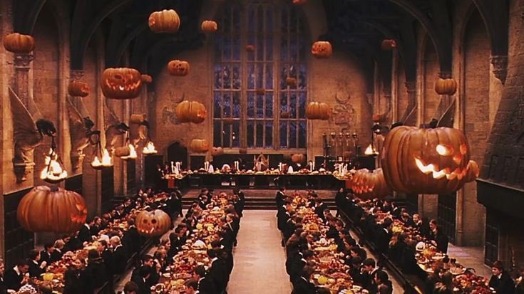 fasshionlover's tweet photo. halloween at hogwarts is here https://t.co/iqyBajYFT7