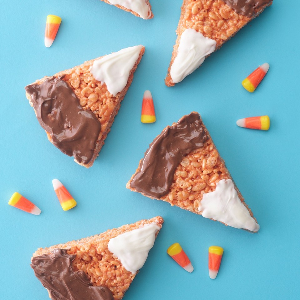 The only thing scary about SKIPPY® Peanut Butter Halloween Crispy Candy Corn Treats is how fast they’ll disappear. 🎃🍂✨