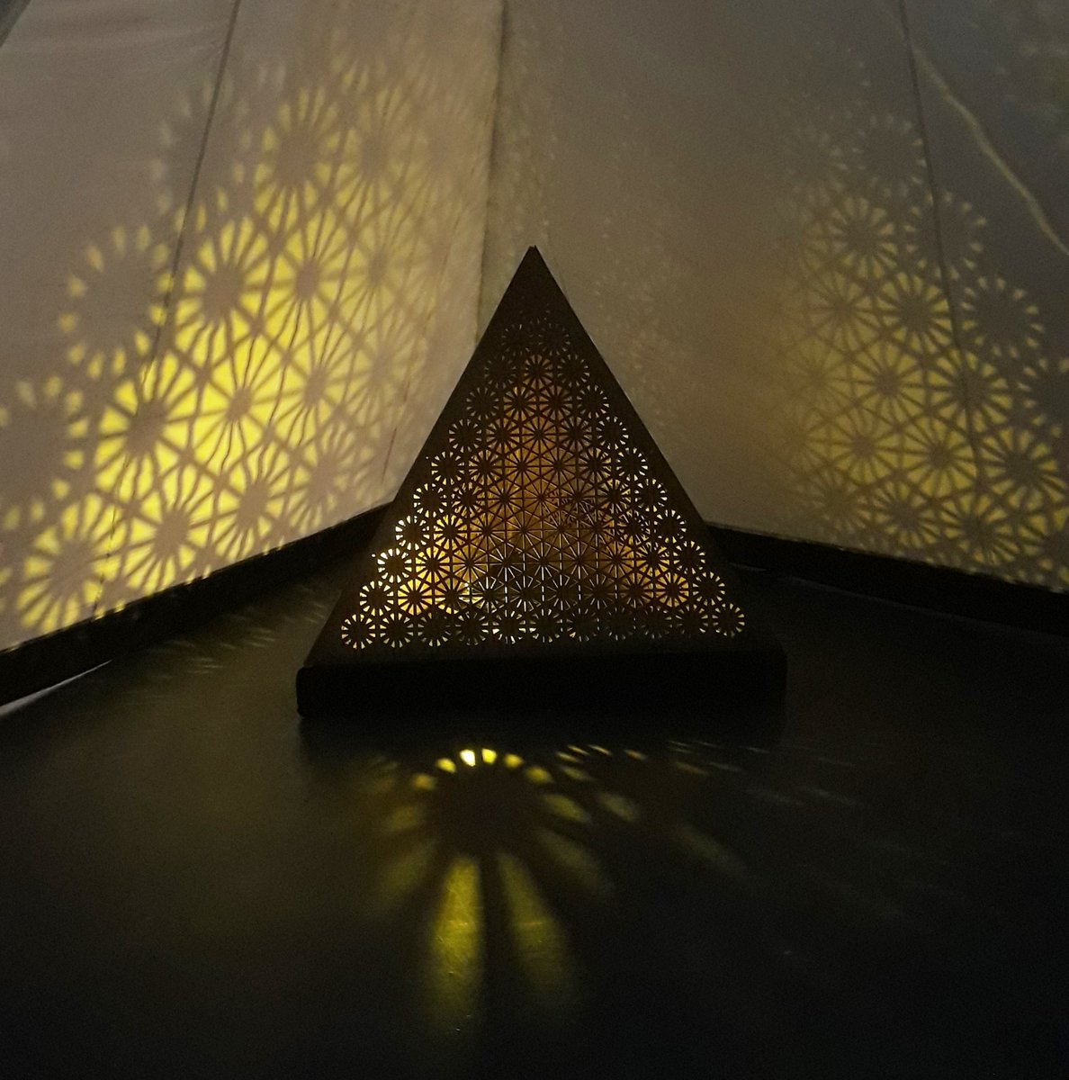 'Light Up' features the wonderful work of Jim Bond, Joshua Space and Travelling Light Circus. An exhibition of ambient and interactive light sculptures and activities for families. Already a big hit with young people, including babies! 
Tue-Fri 10-4, Saturday 10-2 to 16th Dec