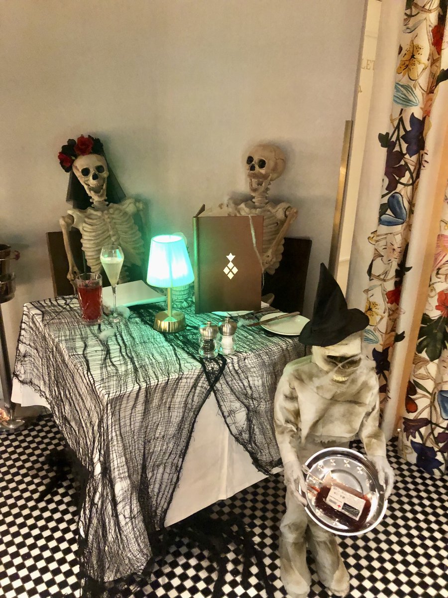 Celebrating all things #halloween with a great #bookevent tonight with author <a href="/createworkjoy/">Beth Stallwood</a> talking about her new book #work joy - a toolkit for a better #working life