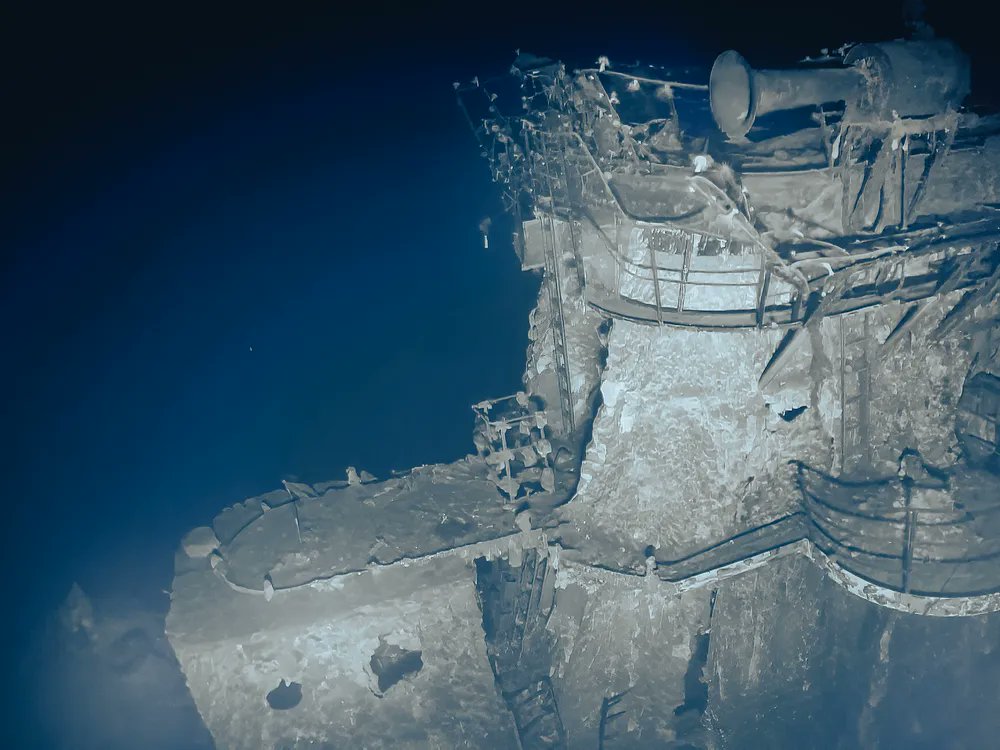 Dive into #Naval history with the stunning new footage of the #USNavy #USSYorktown, IJN #Akagi, and IJN #Kaga, 16,000 feet below! Uncovered secrets of the #BattleofMidway await you.
Story: strongernavy.org/rediscovering-…

 #NavalHistory #MidwayDiscovery