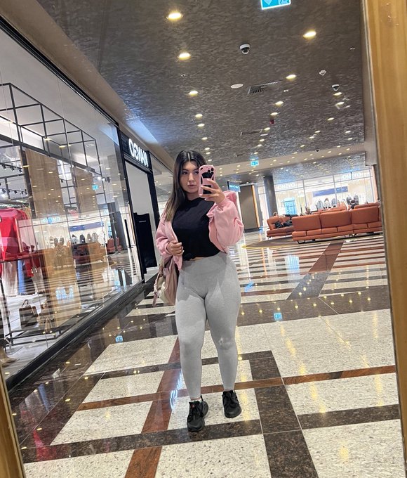 De la ce varsta crezi ca nu mai sunt virgina? 😳 https://t.co/iyTvloZY1m