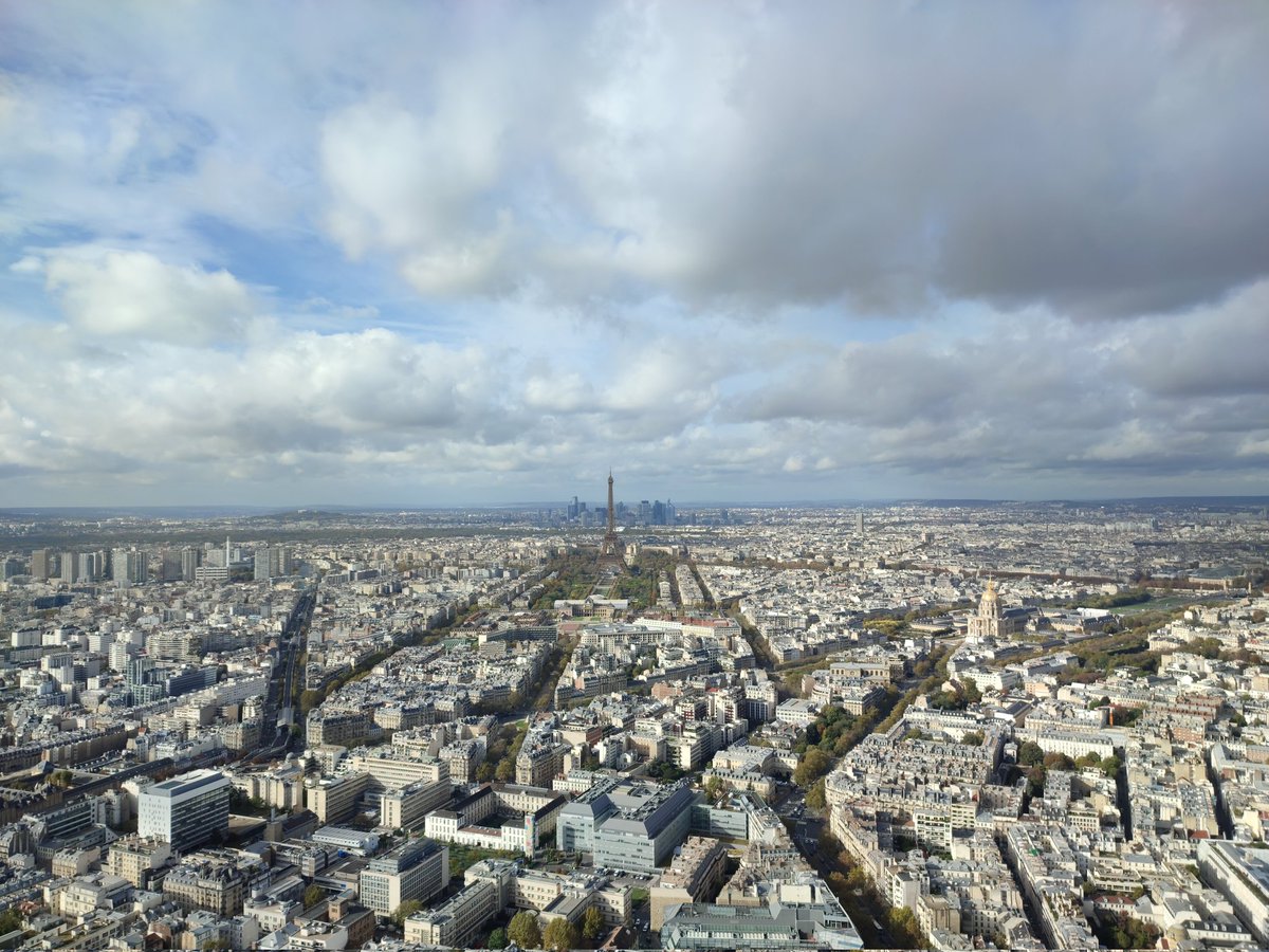 C'est beau, Paris... ♥️
#TourMontparnasse
#Montparnasse