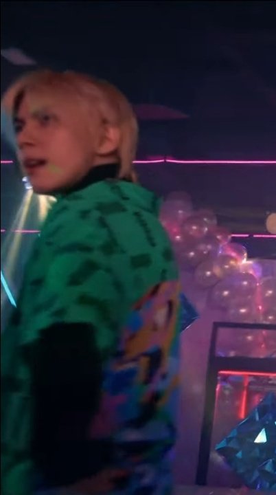 Story time📖: 

Kanina tinatawag-tawag ako ni Mama kasi sabi nya nasa 'Senior High' daw si Ishiro — i mean?? Hindi ko naman din masisisi si Mama?? Pinilit nya pa talaga tas sinabihan akong "Anubayan, Mas kilala ko pa ishiro mo sakin"😭 Kaya nagduda rin ako for a sec HAHAH.