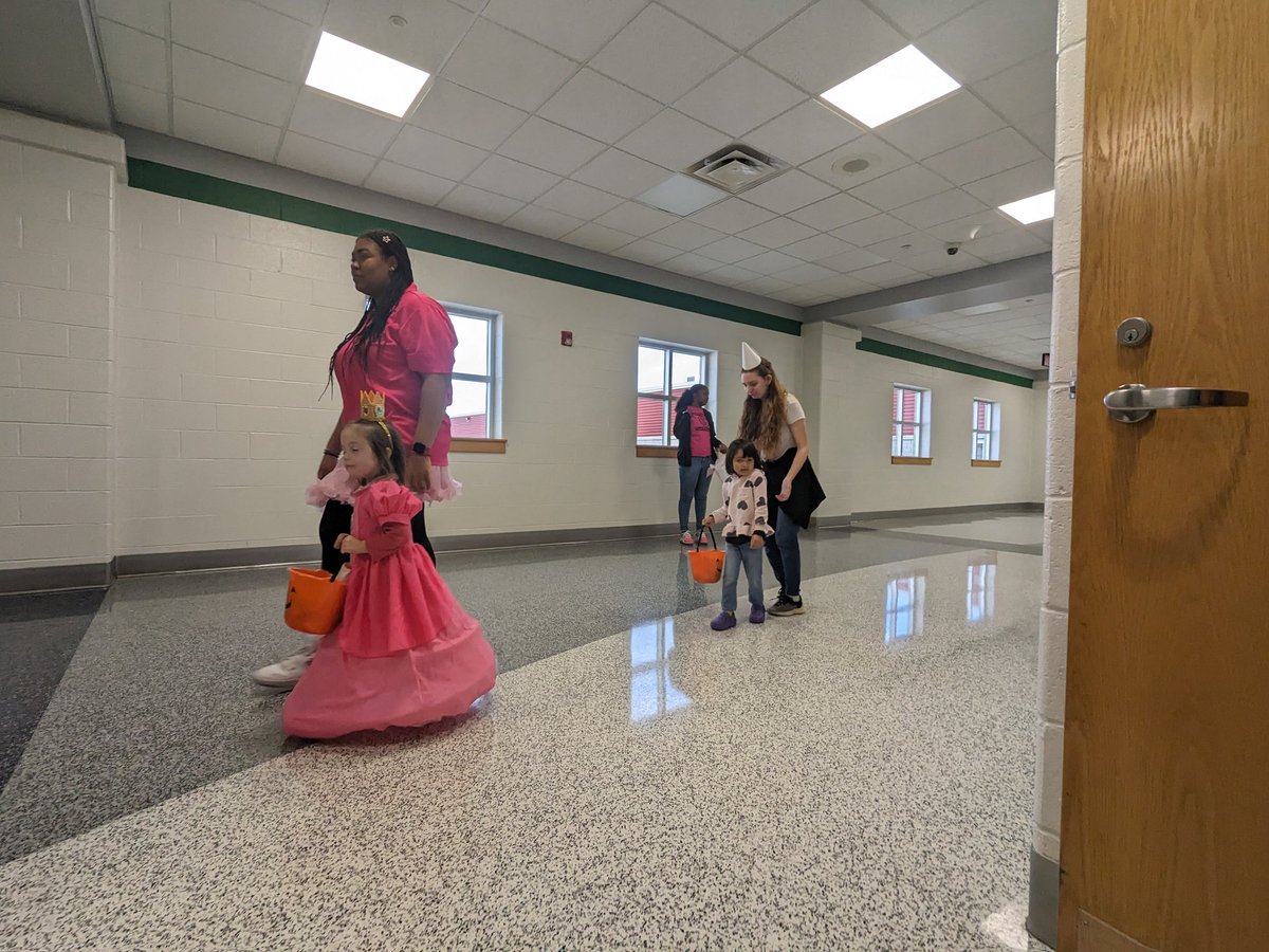 Sarah Olsavsky tweet media