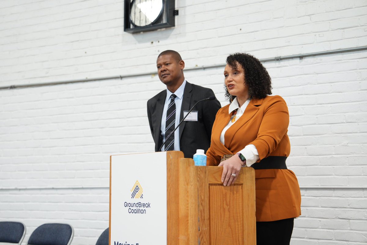 McKnightFdn's tweet photo. Tonya Allen, McKnight Foundation president on the origin of #GroundBreakMSP: GroundBreak launched 18 months ago to reimagine how money flows in MSP, so everyone – no matter their background - can achieve their dreams and share in our state’s prosperity. https://t.co/SS4mESSGHu