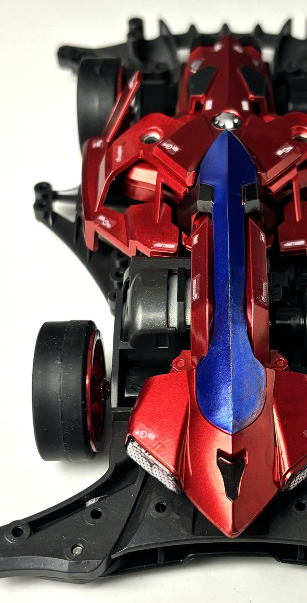 「マッハフレームを初のガンダムマーカーエアスプレーで塗装してみた。最初はそこそこキ」|弘樹のイラスト