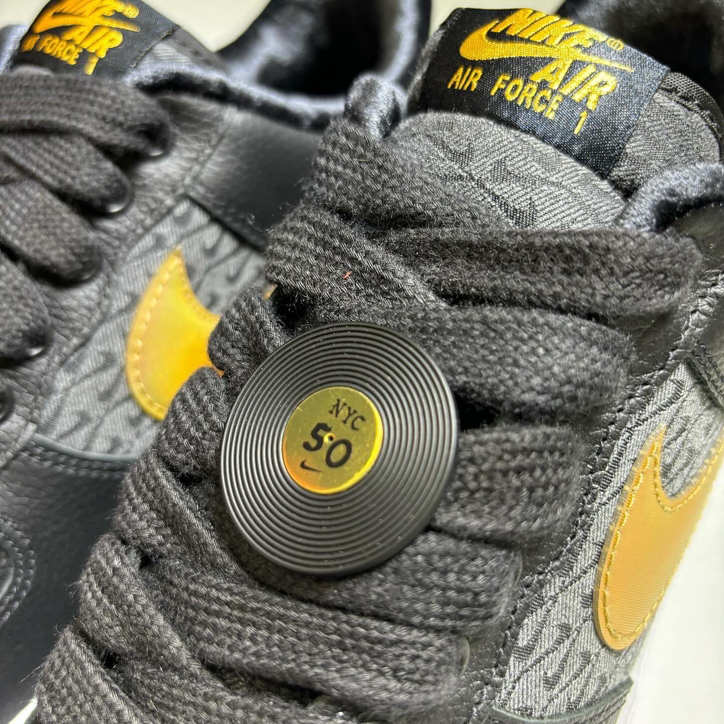 LTD Online on X NEW ARRIVAL NIKE AIR FORCE 1 07 PREMIUM BRONX ORIGINS black metallic gold white fn6835 010 https t jJmr1UXLRK https t 6D1EBs1y6t X