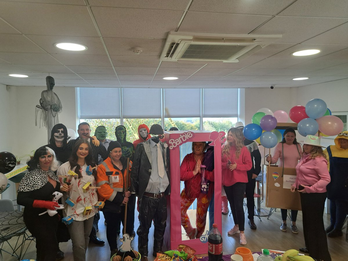 🎃👻 We had a spooktacular time at our MJ Flood Halloween bash! ♻️ We reused costumes and got crafty to minimise waste.👏 Congrats to our costume contest winners🥇🥈🥉 Thanks for making it a memorable and eco-friendly event! 🌎 

linkedin.com/feed/update/ur… 🕷️🕸️