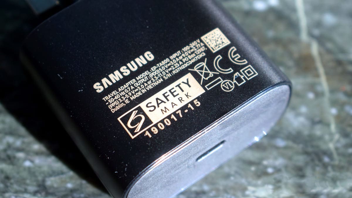 CeotechI's tweet image. Samsung: caricabatterie da 65W e 140W in arrivo?
#140W #65W #Alimentatore #Atum #Caricabatterie #GadgetTech #GalaxyS #GalaxyS25 #Notizie #Novità #RicaricaRapida #Samsung #SamsungGalaxy #SmartDevice #Smartphone #Tech #TechNews #Tecnologia #Telefonia

ceotech.it/samsung-carica…