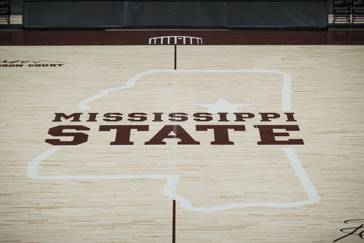 HailState's tweet image. Sneak peak at the newly-renovated Hump 🤩

A special thank you to Richard Adkerson for his lead gift on the project! 

#HailState🐶