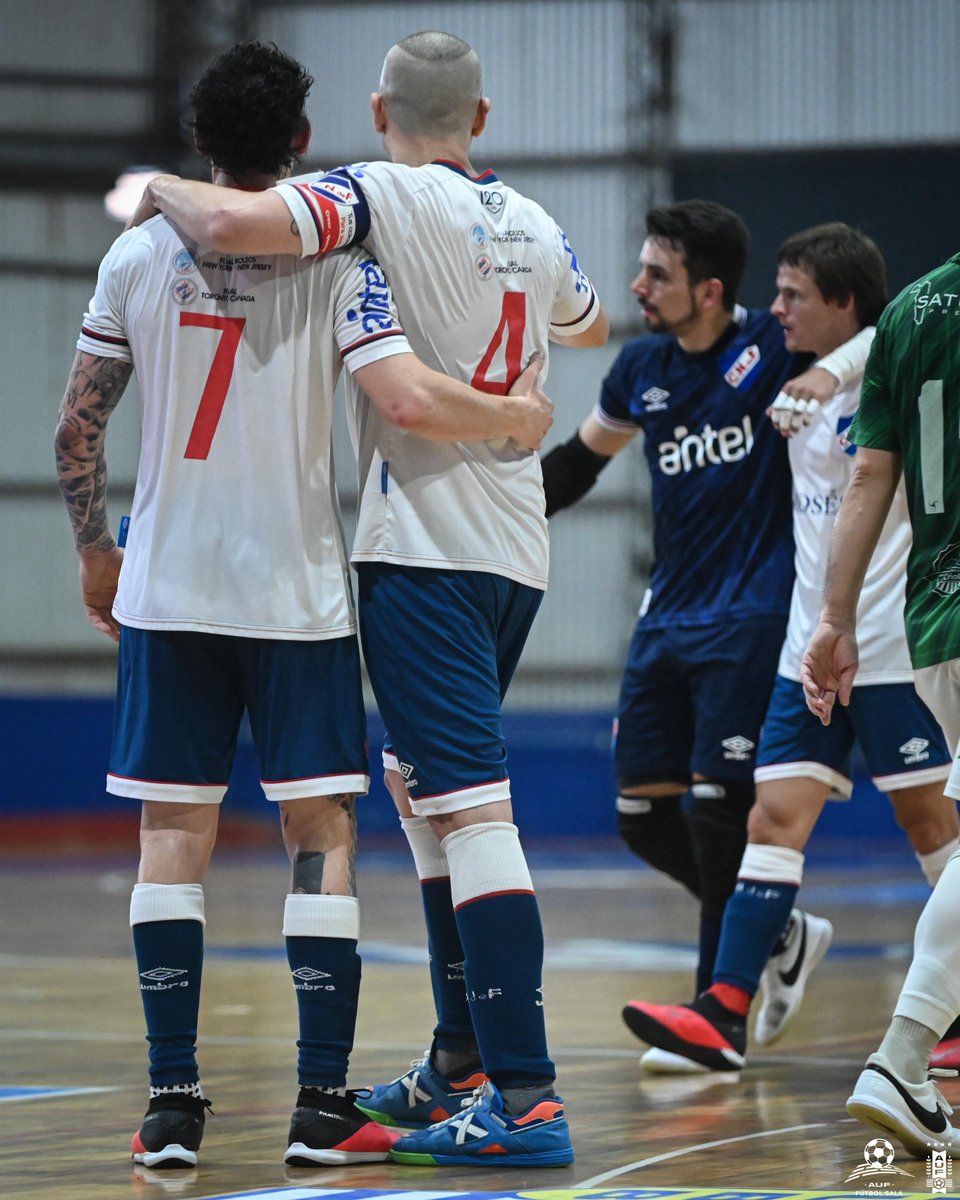 ElshowdelFS's tweet photo. #Primera UN AS BAJO LOS PALOS. Con una soberbia actuación de Gaitán, Nacional se impuso 3-2 a Urupan en la Ida de la semifinal 💻⚽️👇
https://t.co/TAPoThsfva https://t.co/PPBhQmTKuS