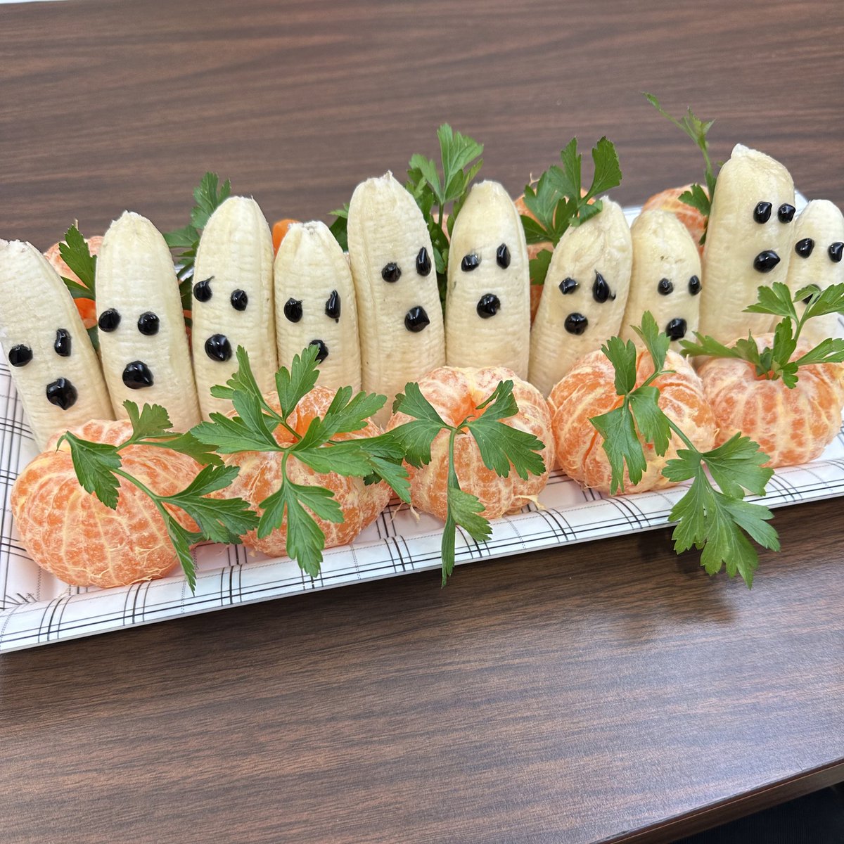 Being the only vegan in the office has my coworkers being creative 🧡🎃👻 #healthytreats