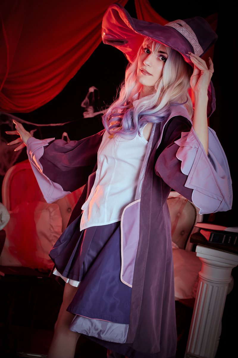 ¡Happy Halloween! 👻

Les deseo con mi #cosplay de #Elaina, The Wandering Witch ♥