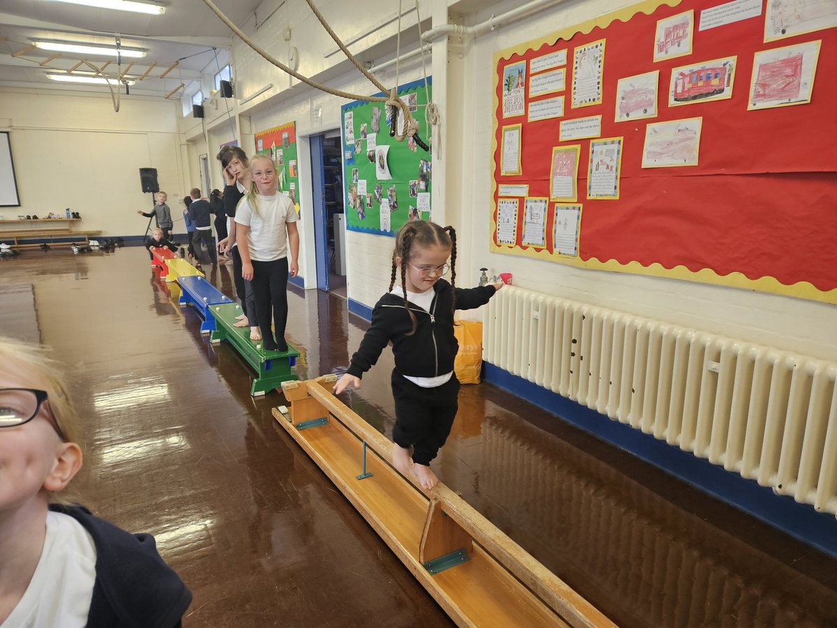 BatsBCP's tweet photo. We got the apparatus out for our first lesson in gymnastics. Our star word this term is BALANCE! @BeechesSports @BeechesCP https://t.co/47lPIACpyQ