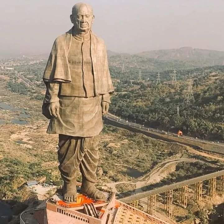 ThavaNBJP's tweet image. ஒருங்கிணைந்த இந்தியாவின் நவீன சிற்பி இரும்பு மனிதர் #சர்தார்_வல்லபாய்_பட்டேல் அவர்களின் பிறந்த நாளான இன்று #தேசிய_ஒற்றுமை_நாளாக கொண்டாடப்படுகிறது. இந்நன்னாளில் அவரை வணங்கி போற்றி பெருமை கொள்வோம்....
#NationalUnityDay2021