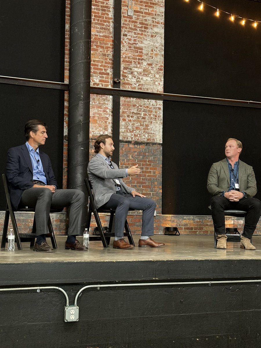 megawatthq's tweet image. Is #Bitcoin the key to revitalizing the American Industrial industry?
Last week, our CEO, @ilyaXindy, dove into this topic with Andrew Hohns and @martybent at the @BTCExpedition conference.

During the panel, they explored how Bitcoin mining is incentivized to invest in rural…