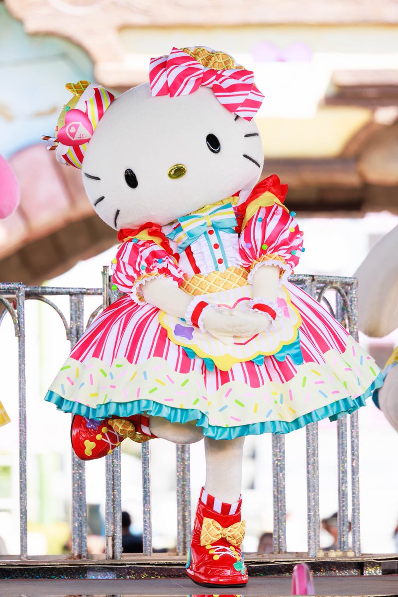 Clionest's tweet photo. キティちゃんお誕生日おめでとう🎉🎉
いつも本当にありがとう、
これまでもこれからもずっと大好きです🫶

50周年イベント、とても楽しみ...！たくさんお祝いさせていただきます😆🙌 https://t.co/Cs4nr14XgO