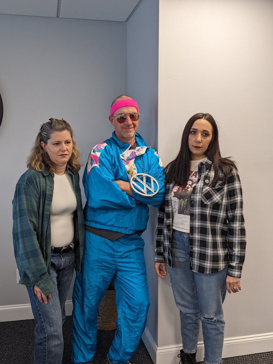 CrestSavings's tweet image. What a blast from the past! Our Wealth Management and Maintenance teams rocked this #Halloween with some iconic 80's POP and 90's Grunge looks. They brought the era back to life! 🎸🌟 #ThrowbackHalloween #80sPop #90sGrunge #OfficePartyFun