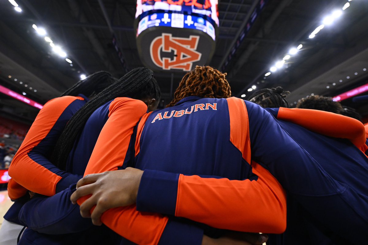 AuburnWBB's tweet photo. Last night was fun. Let’s do it again Thursday 🫡

#WarEagle https://t.co/FoytVgJli0