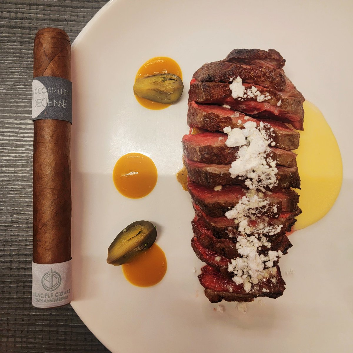 PrincipleCigars's tweet photo. #TastyTuesday
.
#Cigar #Cigars #PrincipleCigars #Accomplice #Decienne #AccompliceDecienne #시가 #Zigarre #葉巻 #сигара #BOTL #CigarLife #FoodLover #FoodPorn #Foodstagram #Foodie #FoodPhotography #CigarPorn #CigarWorld #CigarOfTheDay #Cerutu #Food #Tenerife #CanaryIslands https://t.co/6scO6E8Q0m