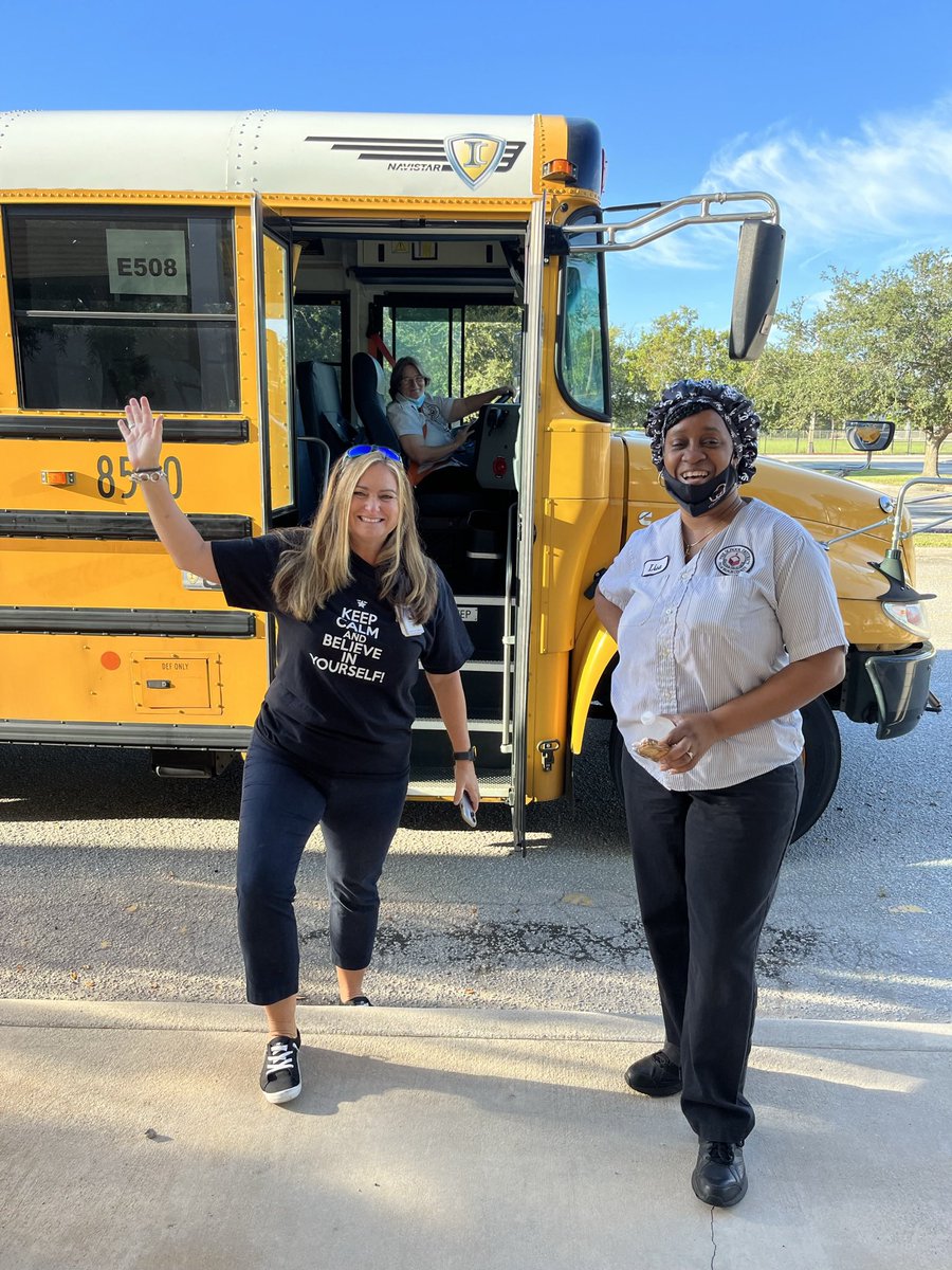 DiamondViewEle's tweet photo. We can’t let this month go by without giving a shout out to our amazing leader 💛Ms. Carolyn Seal💜Our proud Principal and # 1 fan ! You hardly see her in the many pics, but she is a strong tower capturing  📸 and celebrating every moment of our journey 💙DVE Family loves U ♥️💎 https://t.co/7Jg0BI8TS1