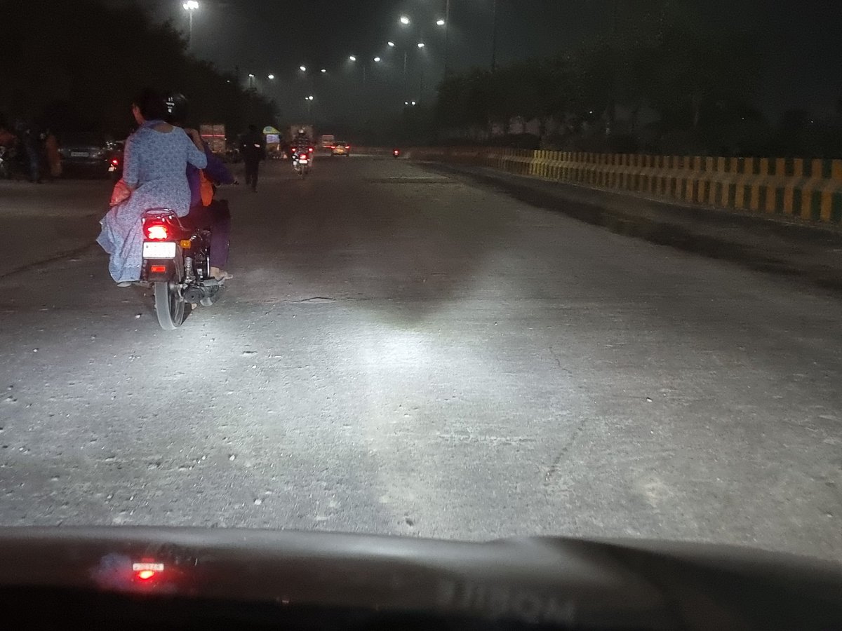 सेक्टर 79 की रोड पर काफी डस्ट है। <a href="/noida_authority/">NOIDA Authority</a> <a href="/CeoNoida/">CEO, NOIDA Authority</a>  कृपया कर संज्ञान ले। <a href="/CPCB_OFFICIAL/">Central Pollution Control Board</a> <a href="/CMOfficeUP/">CM Office, GoUP</a> <a href="/myogiadityanath/">Yogi Adityanath</a> <a href="/manishsmooth/">Manish✍️</a> <a href="/GaursportsR/">GaursportsWoodResidents</a> <a href="/7xsportscity/">7xSportsCityFoundation(Regd)</a> <a href="/ANI/">ANI</a> <a href="/PMOIndia/">PMO India</a> <a href="/DhirendraGBN/">Dhirendra Singh</a> <a href="/NandiGuptaBJP/">Nand Gopal Gupta 'Nandi'</a>