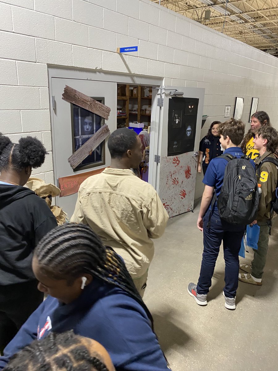 ⁦@CumberlandCoSch⁩ ⁦@cte_ccs⁩ students are having a thrilling visit to our Operations Department for “Tricks of the Trade.” We are exposing our learners to career pathways in our auxiliary services areas!
