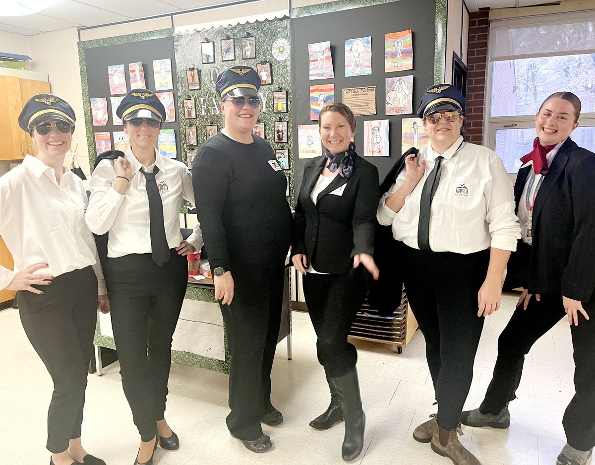 Jmaw86R's tweet photo. Happy Halloween 🎃.  Who do you fly with UFLI AIR!!!! ✈️ @SCDSB_Schools @CundlesHeights @MissRussellCHPS @UFLiteracy @SCDSBLiteracy https://t.co/v7JlMzRkAV