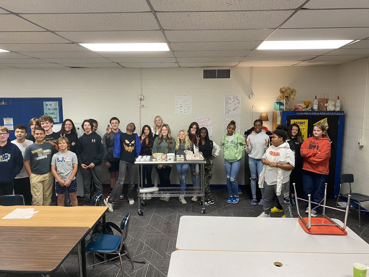 KPMisenheimer's tweet photo. Our final demo for Erwin! Guest chef summer creates a pumpkin dip for students! https://t.co/c8W6SloXfd