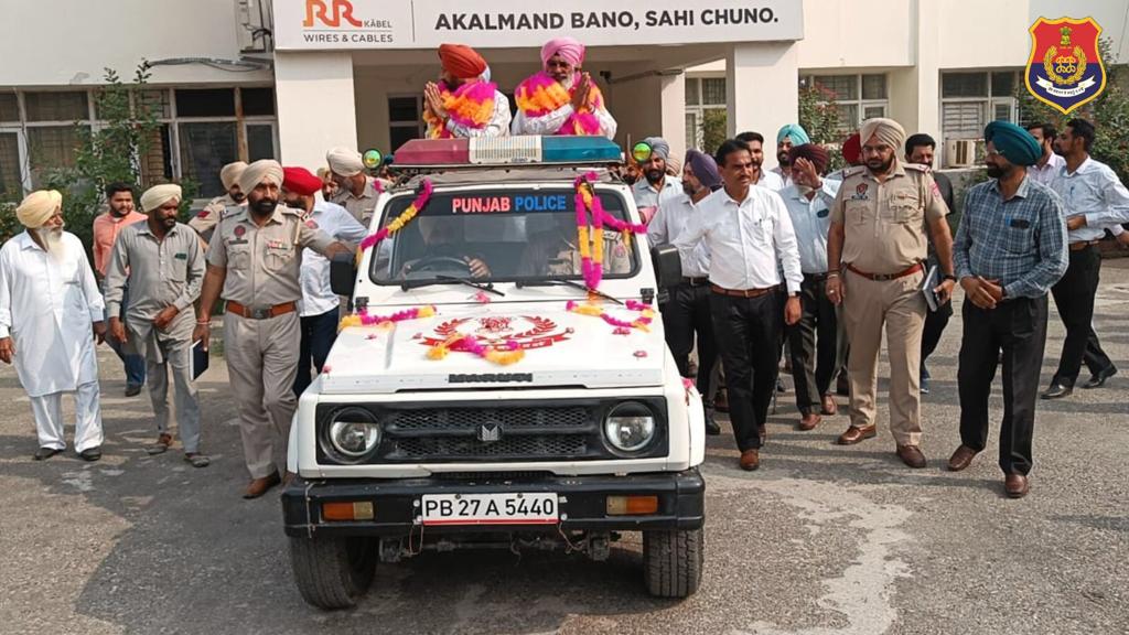 Sri Muktsar Sahib Police congratulated the retiring Policemen for the start of their retirement life through a farewell party. #Retirementparty