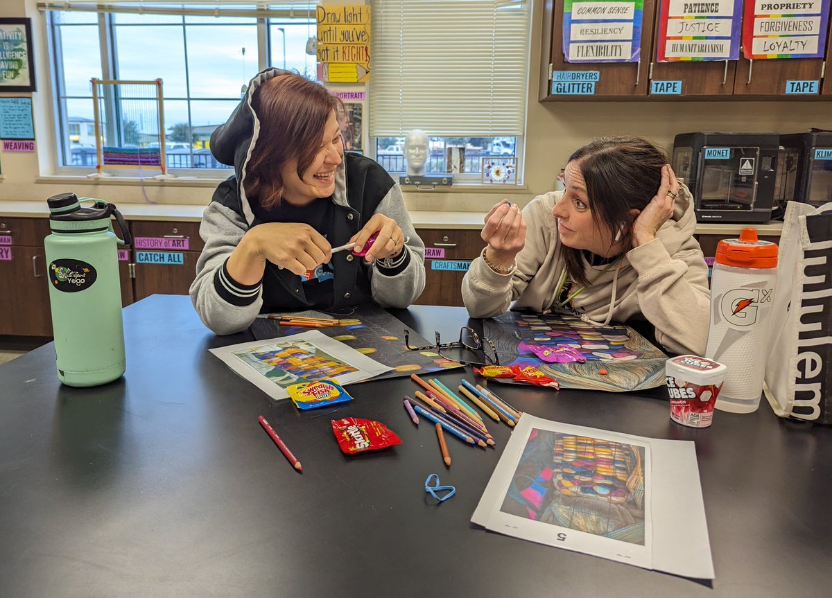 Oakcrest ART Dept. tweet media