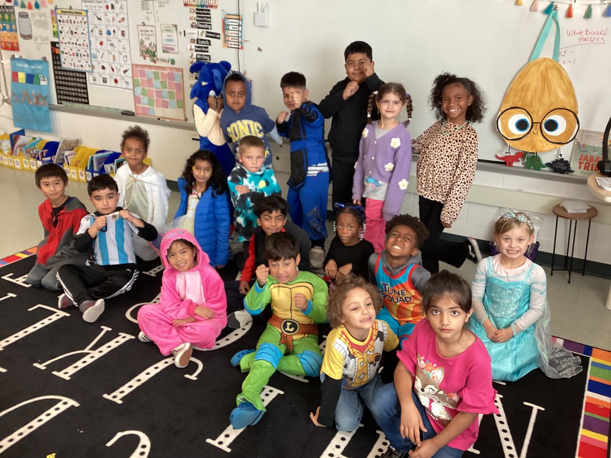 Our lions have some great costumes for Character Day! The imagination of reading is incredible. Nice job lions!