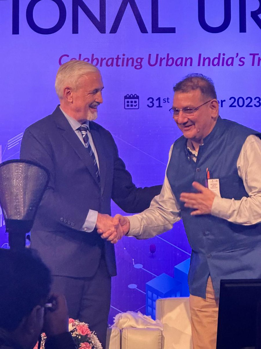NIUA_India's tweet image. During #NationalUrbanConclave2023 today , @ShombiSharp, @UNinIndia Resident Coordinator presented a Friendship pin to @NIUA_India Director @hiteshvaidya in recognition of his significant contribution in the field of #Urban affairs.