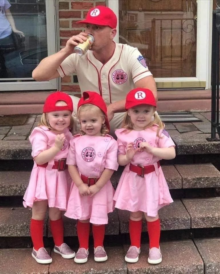 BaseballQuotes1's tweet image. This Halloween costume rules