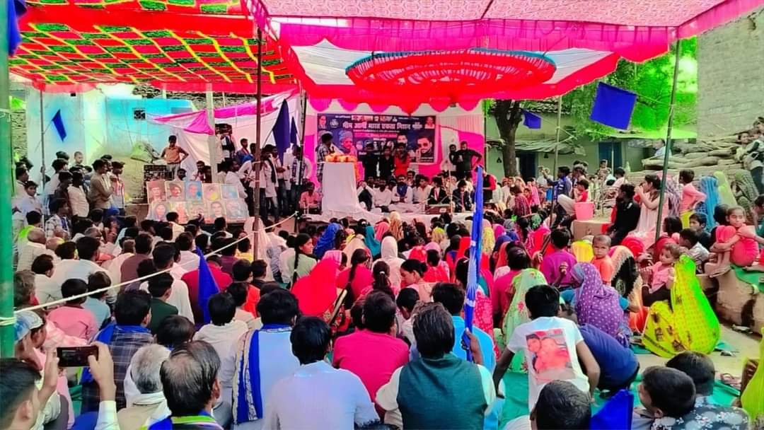 Drkuldeepbhargv's tweet photo. आज बुंदेलखंड के महोबा जनपद में भीम आर्मी के तत्वाधान में आयोजित विशाल सम्मेलन में मुख्य अतिथि के रुप में सम्मिलित हुआ। साथ में मौजूद रहे प्रदेश सहसंयोजक कौशल वाल्मीकि जी।

इस भव्य आयोजन के लिए चित्रकूट मंडल एवं महोबा जिले के समस्त पदाधिकारी को हृदय की गहराइयों से धन्यवाद। https://t.co/1VhzPD20WV