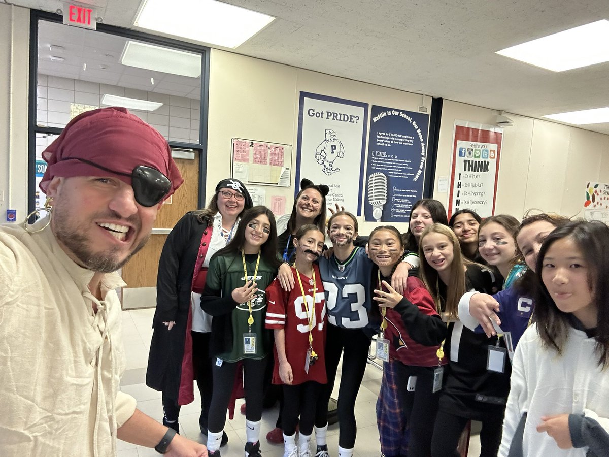 Trick or treat!  <a href="/coladonatoj/">Xxx sexy porn</a>