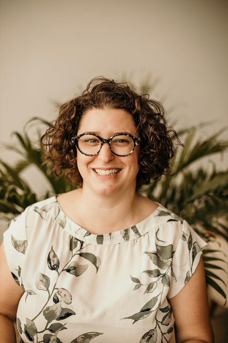 We're thrilled to have Gabrielle Brassard-Lecours (@gabebl) join us as the Director of @FemmesExpertes, our sister initiative. 

Gabrielle, a seasoned journalist and co-founder of Pivot media, will be championing our vision and mission to francophone audiences.