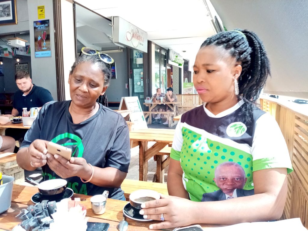 ZintleK_deLange's tweet image. A wonderful WC Women's Forum meeting in Stellenbosch today. #ActionSAWCWomensForum on the MOVE!🔥🔥🔥💚💚💐 #ActionSAProject2024 Alderman Valerie Fernandez, @AntoinetteLoff1 @YvettedKR01 @ActionSAWCape @AdelaideClaasse