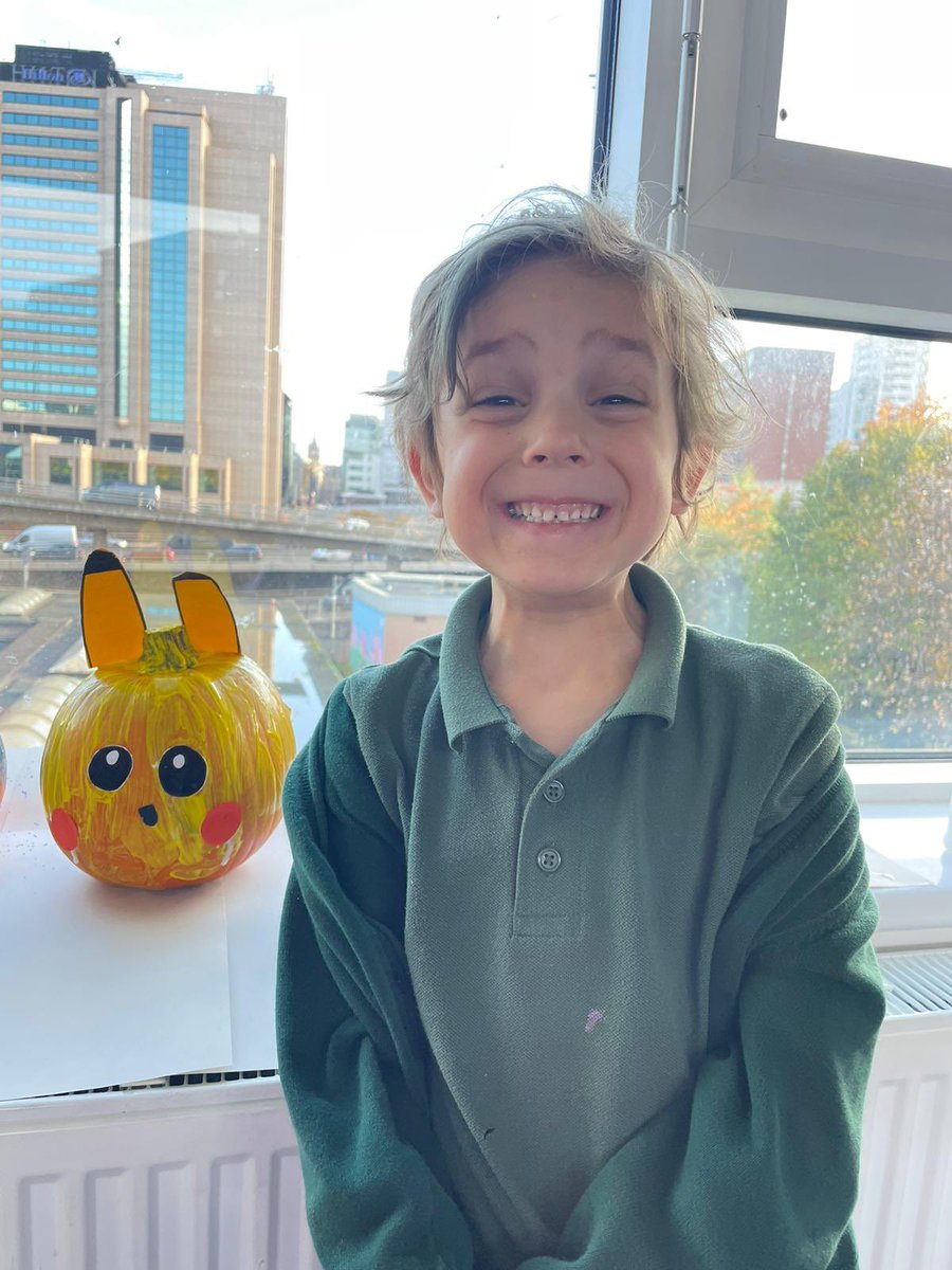 stpatrickspri's tweet image. 👀 look at these amazing pumpkins 🎃 made in #ThePatch 🌱 this morning! Well done 🌟