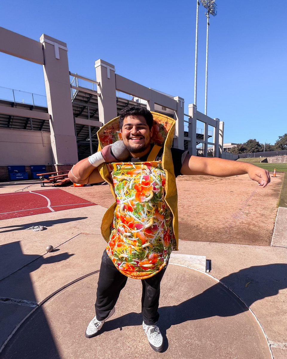 Let’s give them something to taco bout 🌮🤘

#FloKnows x #HookEm